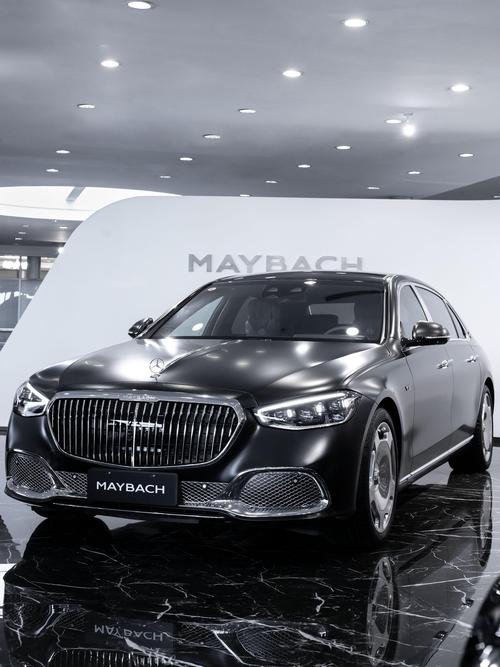 成都107岚图汽车的售后服务让用户无忧出行，迈巴赫未来的豪华车趋势